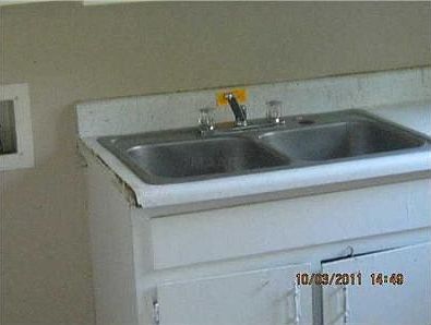 2nd image of 3662 Townes Ave