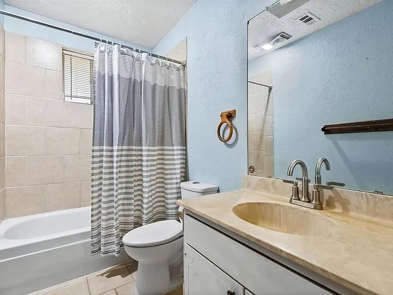 9718 Shady Tree Ln — Photo 20