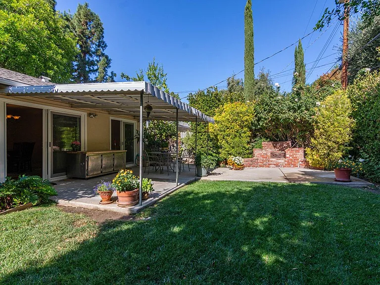 6706 Capistrano Ave — Photo 27