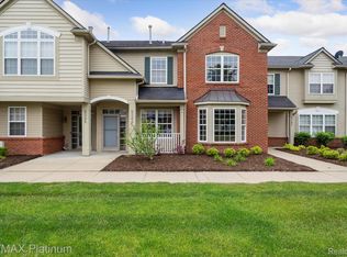 4300 Hampton Ridge Blvd, Howell, MI 48843