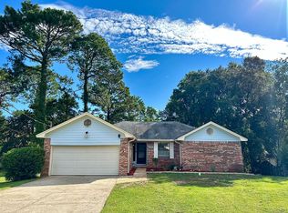 208 Elliott Rd, Mary Esther, FL 32569