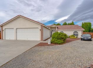 5704 Mulberry Dr, West Richland, WA 99353