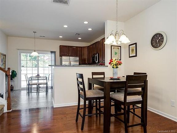 4th image of 13761 Singleleaf Ln