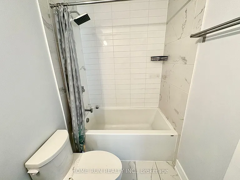 255 Bay St #3 — Photo 26