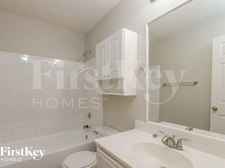 701 Long Hill Ct — Photo 15