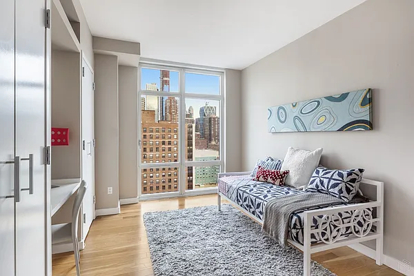 Sold by Halstead Real Estate | media 6