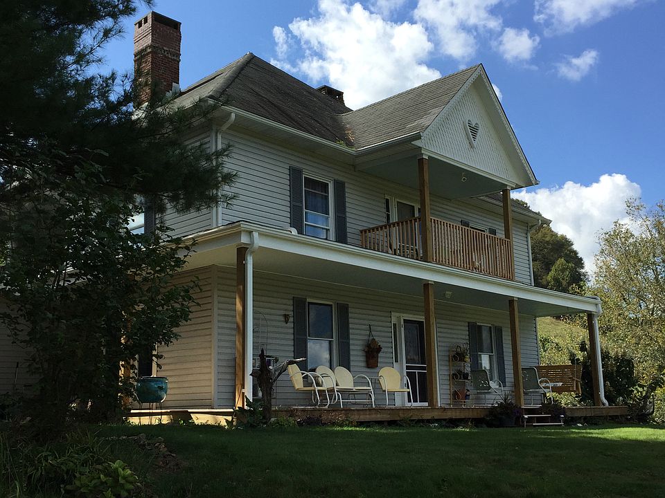 2nd image of 303 Don Velda Way