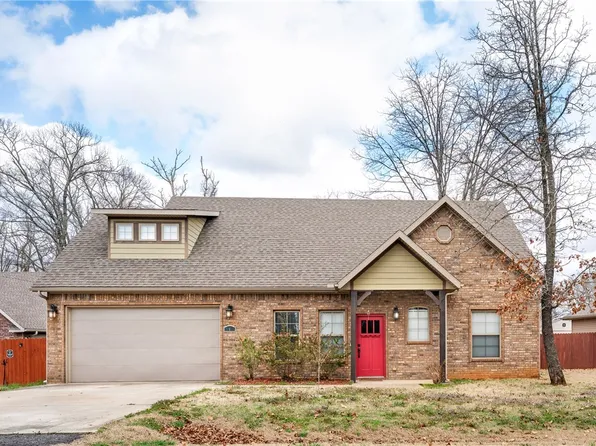 6 Worlaby Dr, Bella Vista, AR 72715