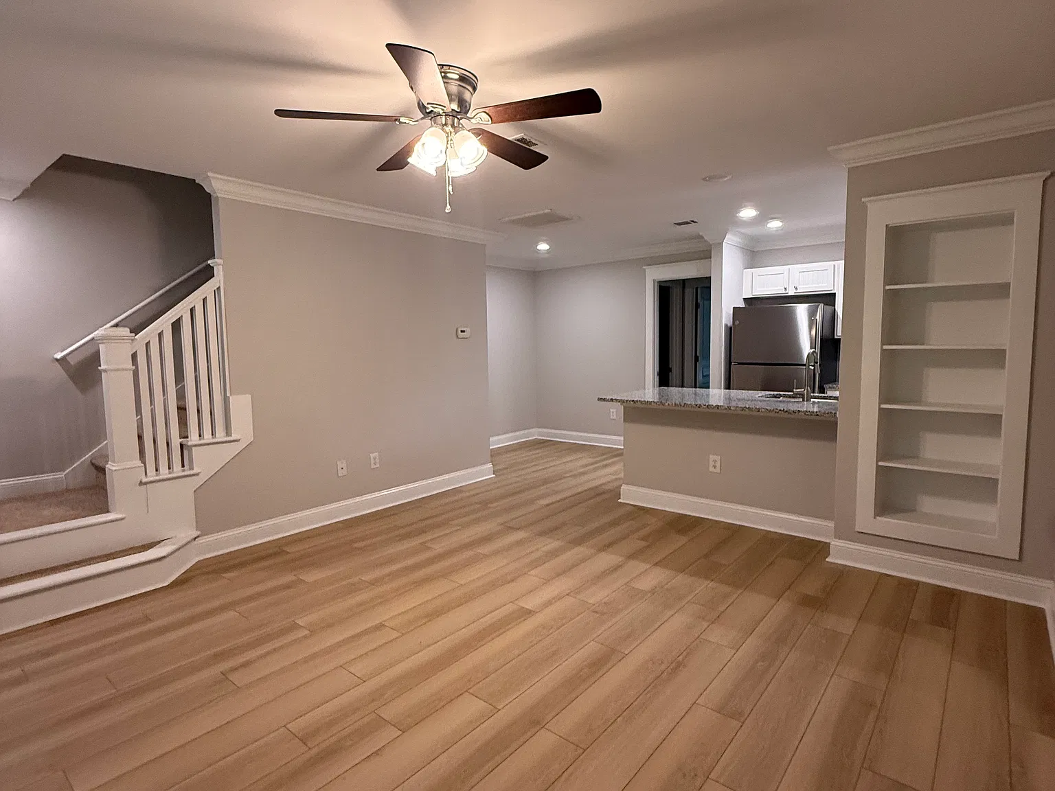 3 bed, 1260 sqft, $2,250 — Photo 2
