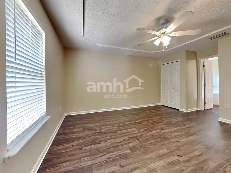 8724 Springtree Rd — Photo 12
