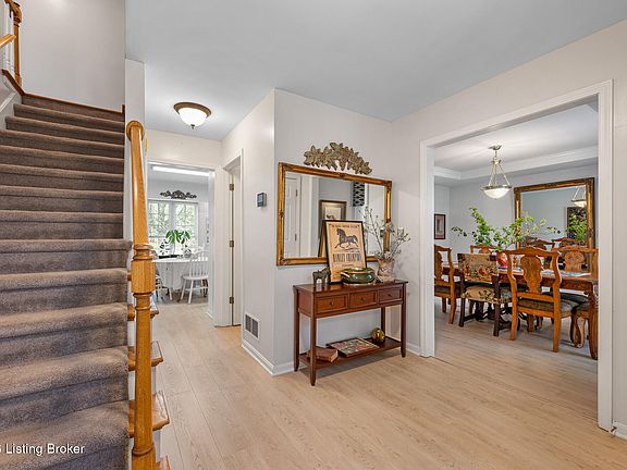 5th image of 5405 Foxwood Dr