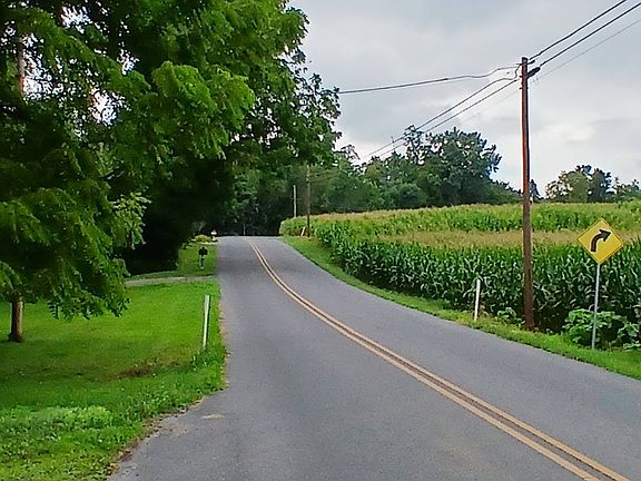5th image of 8401 Talhelm Rd