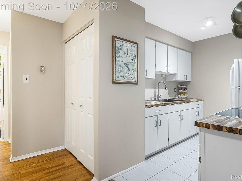3421 Hillside Dr Apt 4, photo 9