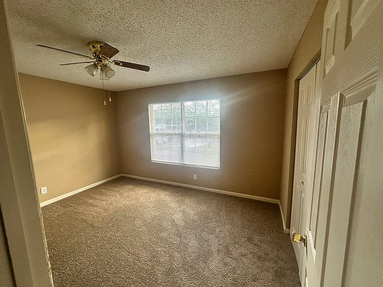 1305 Breckenridge Dr #9 — Photo 13