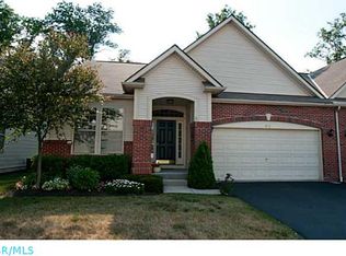 292 Postage Cir, Pickerington, OH 43147