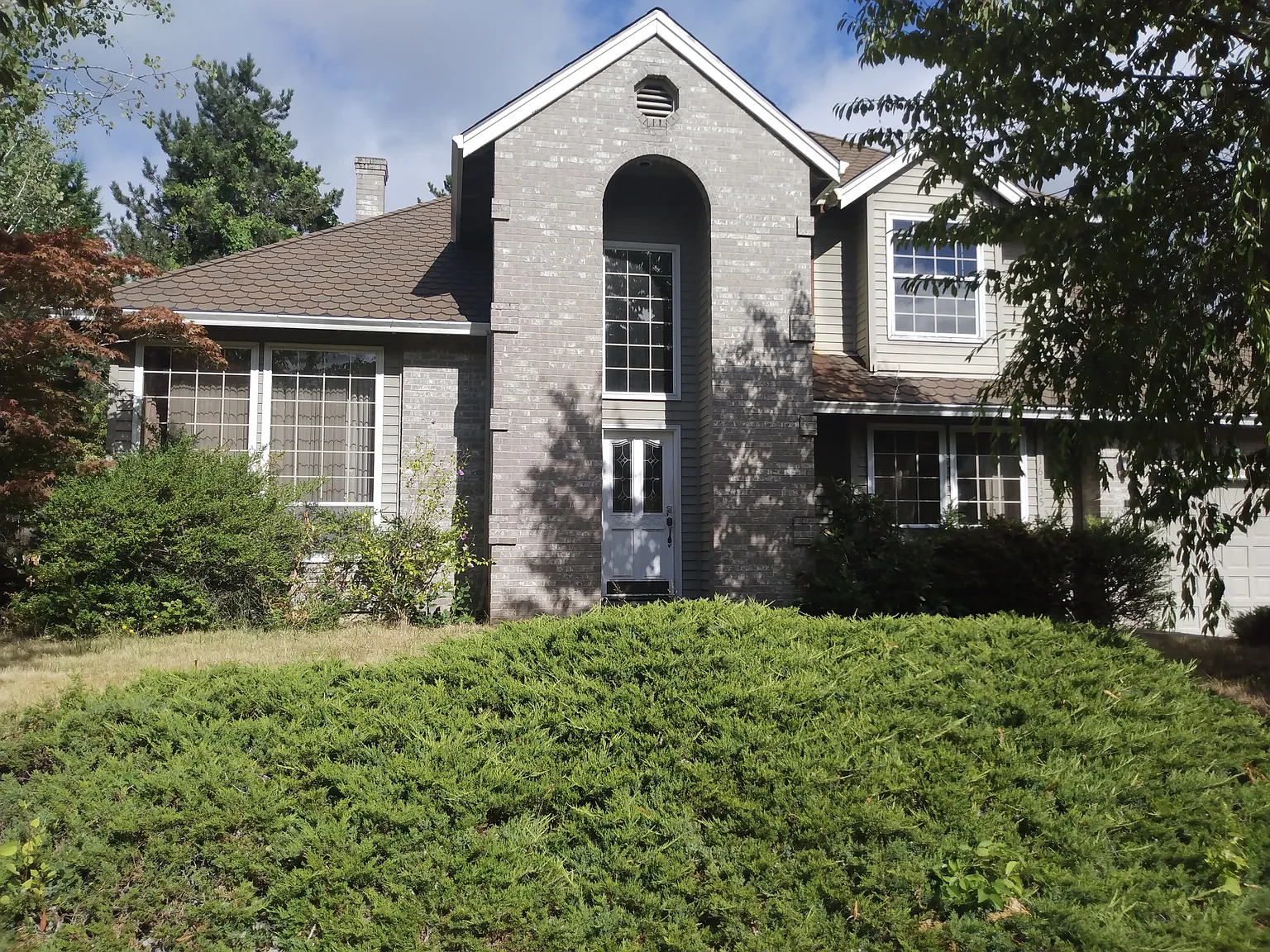 3 bed, 2094 sqft, $2,600 — Photo 4