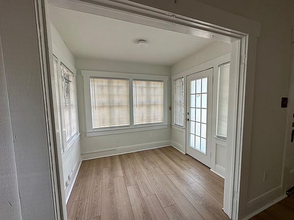 2nd image of 2305 W Fig St