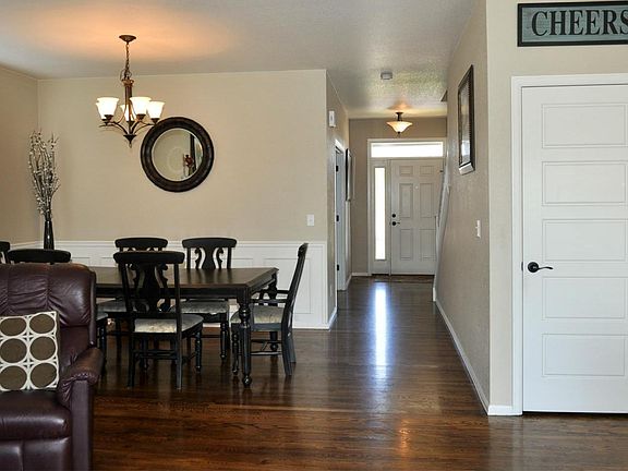 4th image of 7812 E 123rd Pl