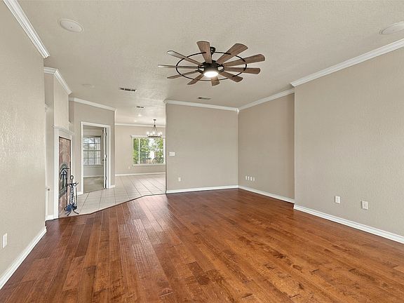 4th image of 842 Cornstubble Ln