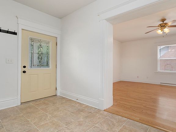2nd image of 2022 Charles St