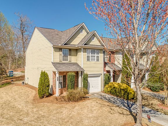 2nd image of 230 Magnolia Leaf Dr