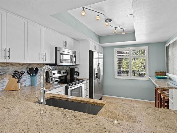 3rd image of 979 E Gulf Dr Unit 542