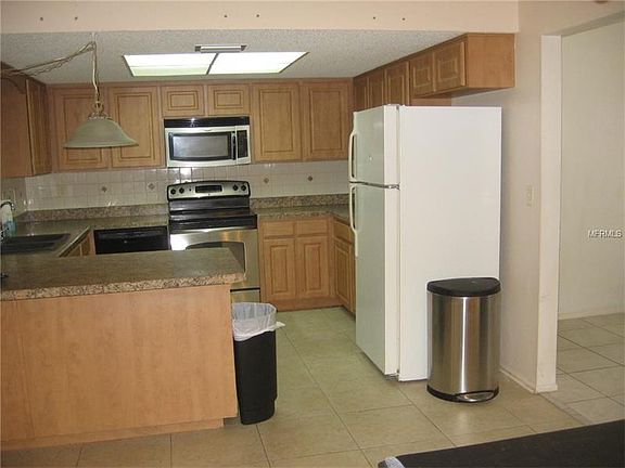 2nd image of 5606 Woodbine Dr