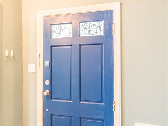 3rd image of 3738 Philwood Ave