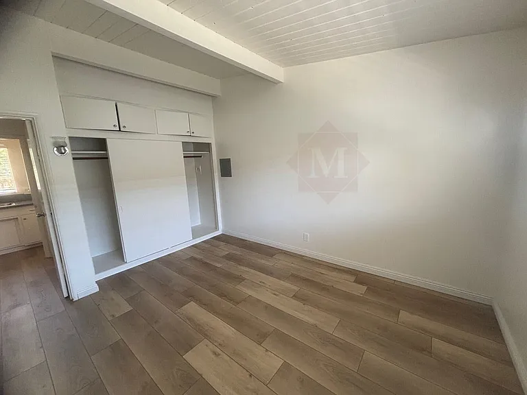 823 E De La Guerra St #5 — Photo 7