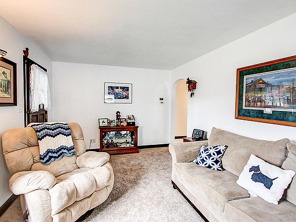 4th image of 7015 W Dreyer Pl