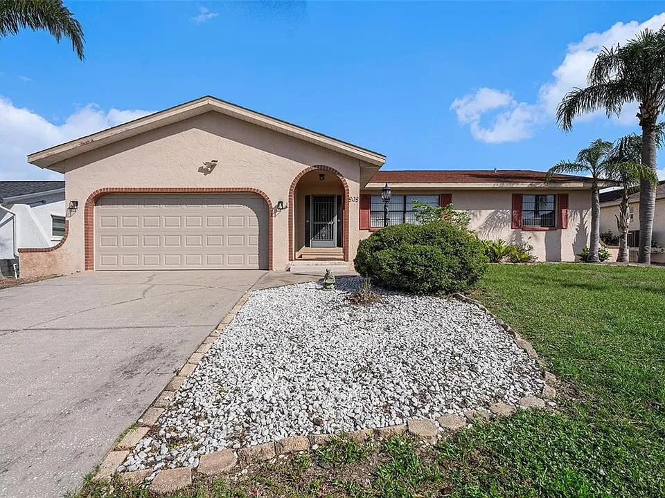 909 Chipaway Dr
