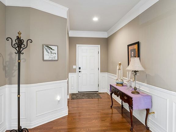 5th image of 9287 Pebble Beach Ln