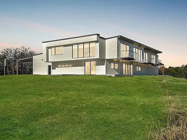 456 Mockingbird Rd — Photo 43