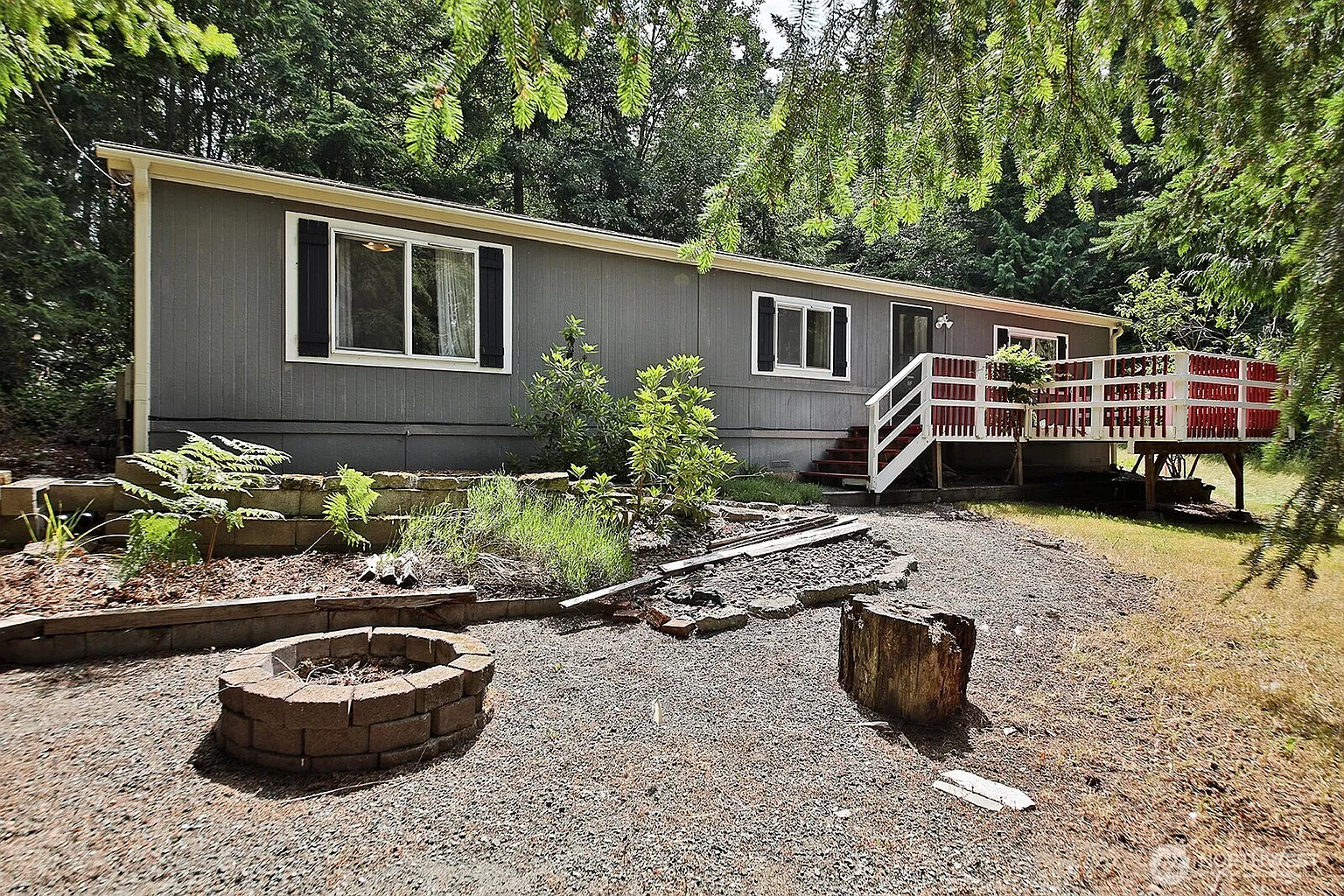 5845 Alpha Lane photo 1