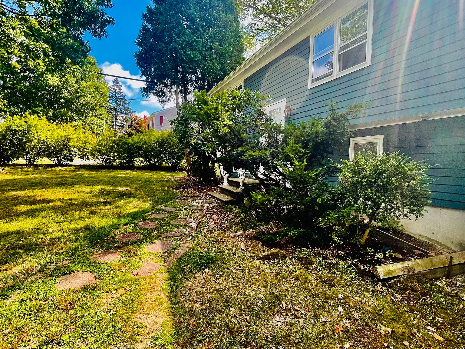 1069 Green End Ave — Photo 2