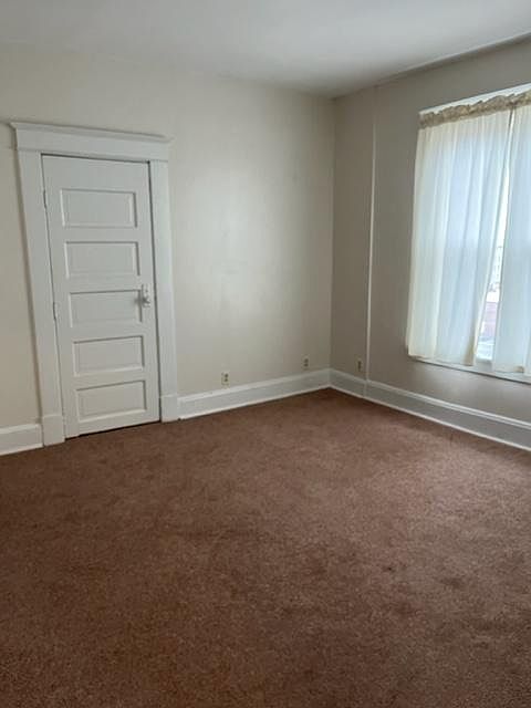1st image of 111 Magee Ave APT 2