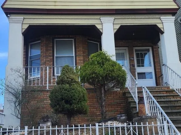 44 East 4th Street image 1 of 6