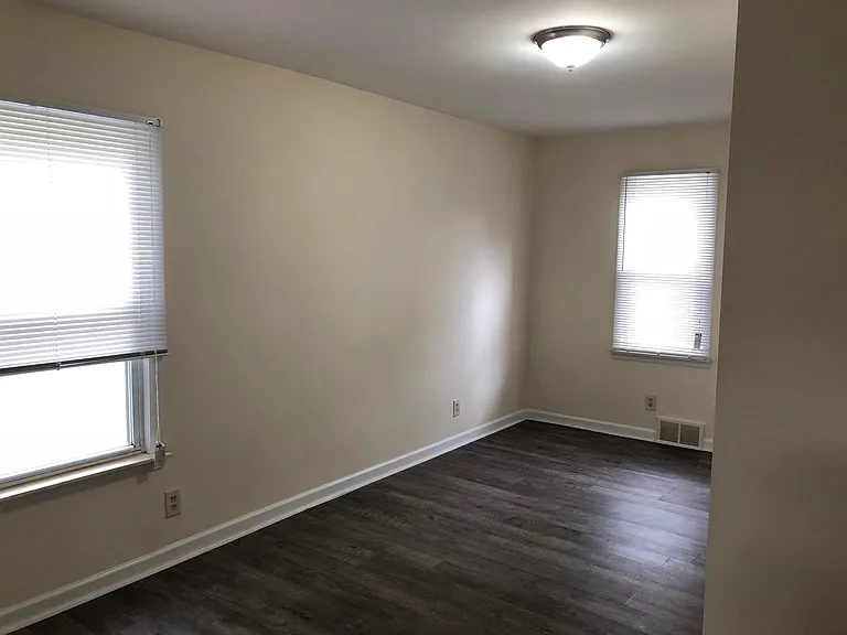 22570 Curie Ave — Photo 13