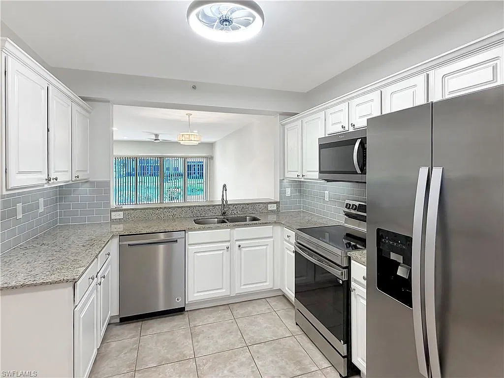 2 bed, 2.0 bath, 1129 sqft, $2,200 — Photo 3