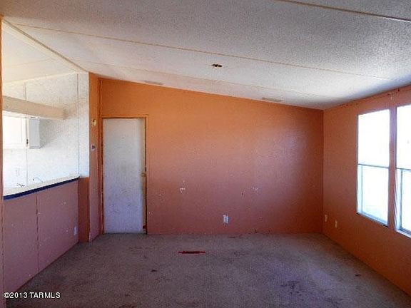 4th image of 16865 W Spur Bell Ln