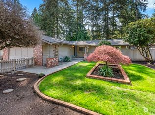 7707 NE 141st St, Kirkland, WA 98034