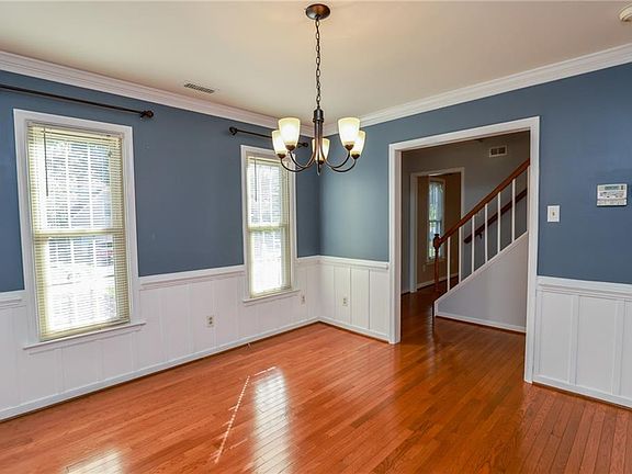 5th image of 10295 Aynhoe Ct