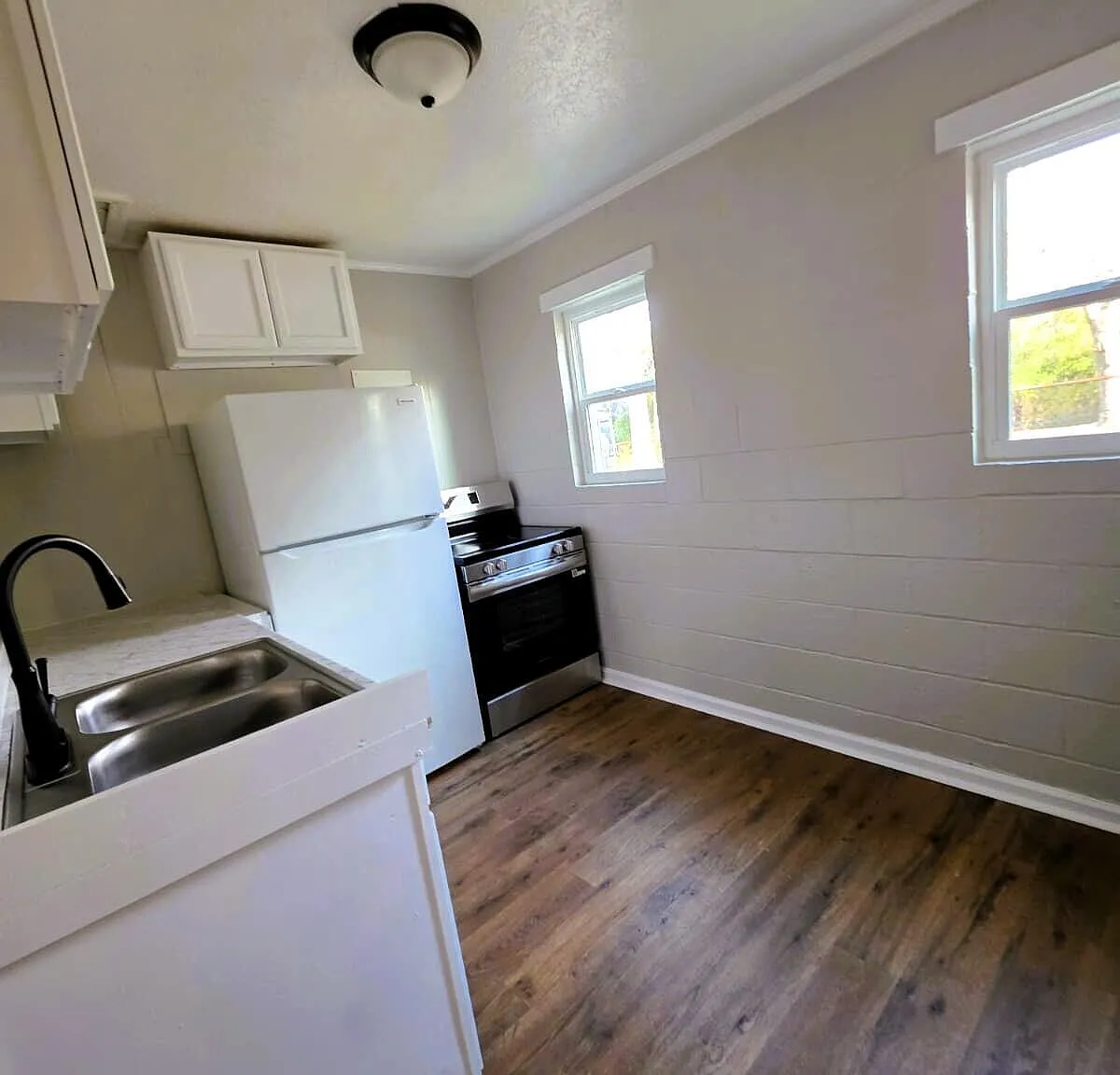 2 bed, 1.0 bath, 700 sqft, $750 — Photo 4