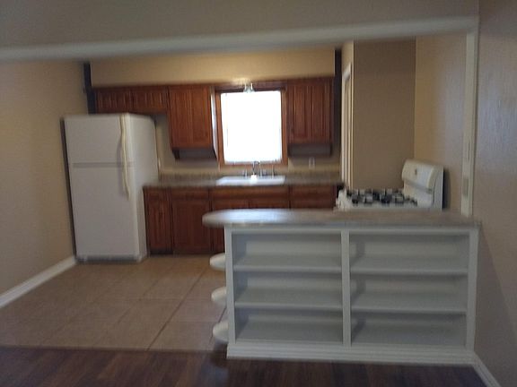3rd image of 6016 Sundown Dr