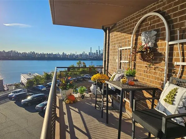8800 Boulevard East #4E, North Bergen, NJ 07047