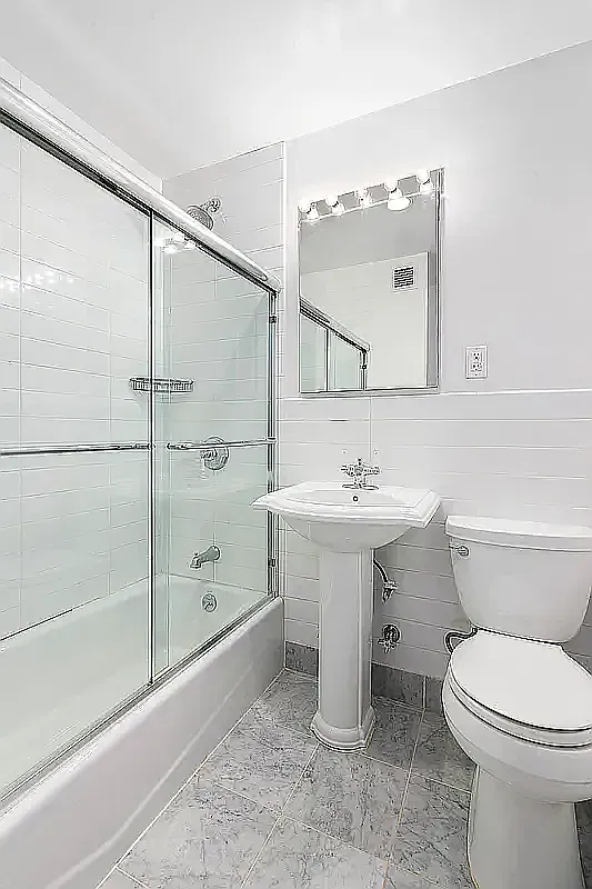 150 West 47th Street — Photo 3