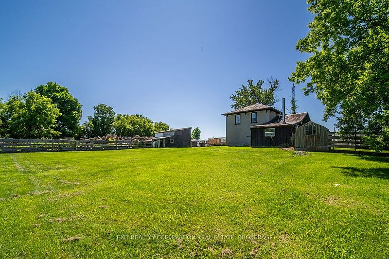 Greater Napanee House for rent - 3 Bedrooms — photo 3