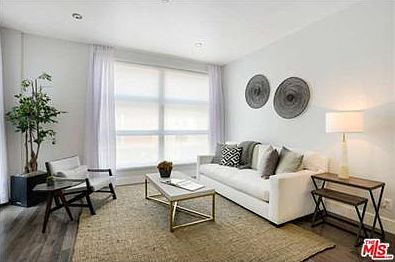 5th image of 407 N Norton Ave #A