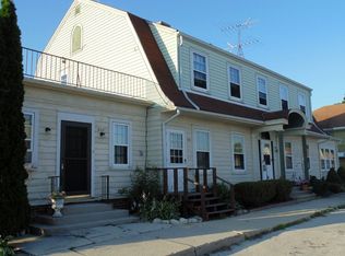 828 W 2nd St, Waldo, WI 53093