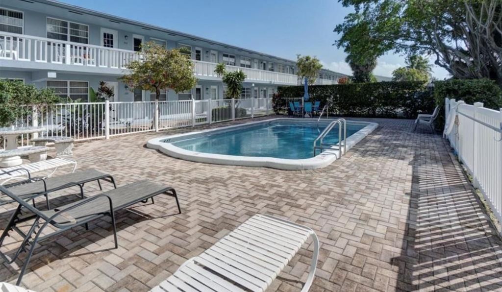 701 Pine Drive #107, photo 5